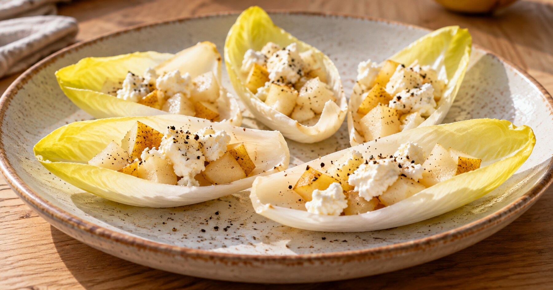Endive, poire et fromage.
